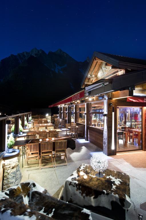 Hotel Les Rhodos La Clusaz Exterior foto
